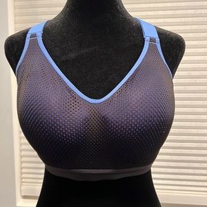 Victoria’s Secret Sport Bra VSX Sport 32DDD